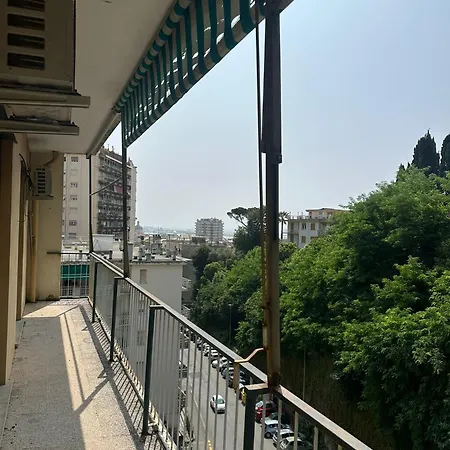 Pegli Quartiere Giardino Appartamento