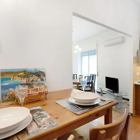 Pegli Quartiere Giardino Διαμέρισμα *