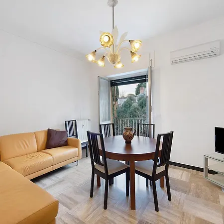 Pegli Quartiere Giardino 아파트