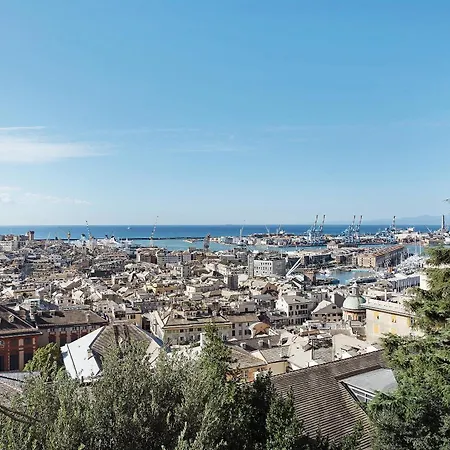 Pegli Quartiere Giardino 아파트 *