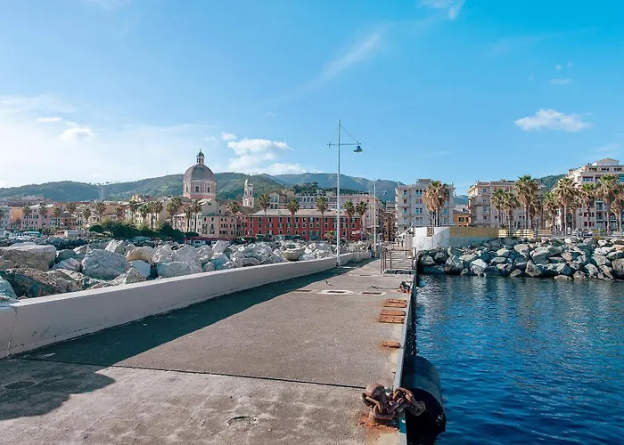 Pegli Quartiere Giardino 아파트 *